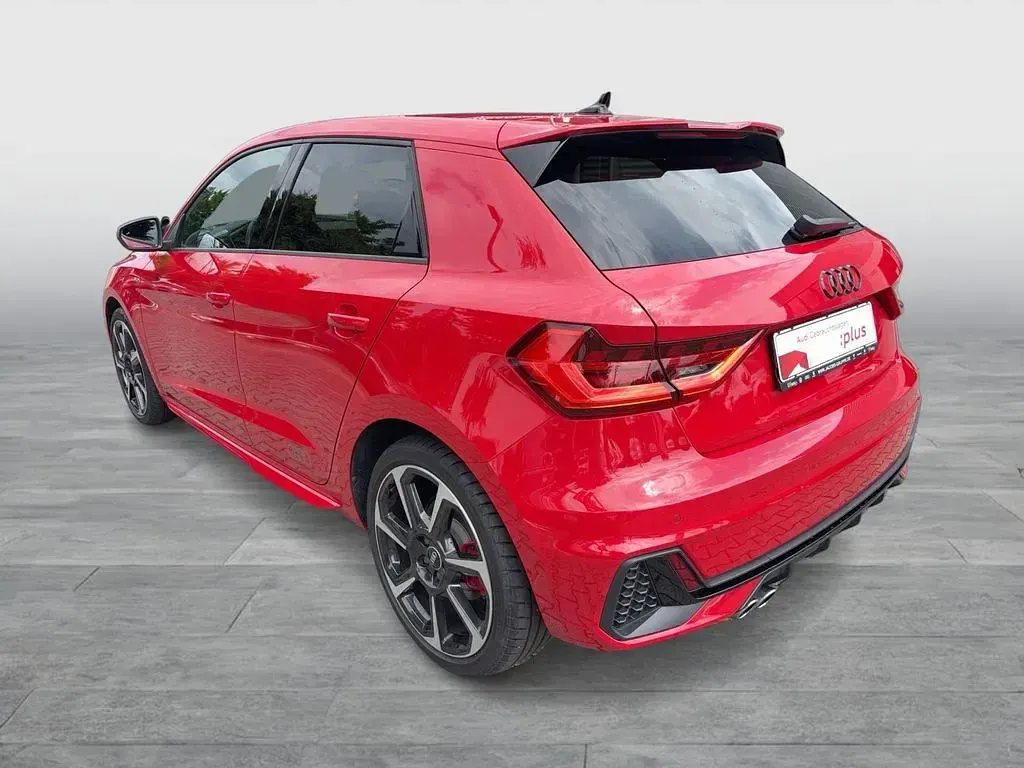 Gebraucht Audi A1 Sportback S-Line 207 PS (152 kW) 2025 Progressivrot metallic Kleinwagen