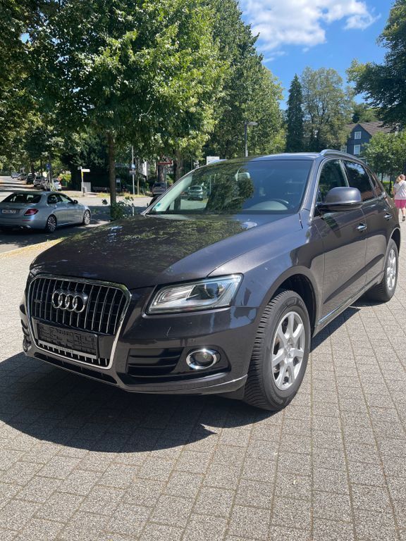 Andere außenfarben Gebraucht 2016 Audi Q5 Comfort SUV | 22.900 € (Etwas zu teuer) - Bild 1/4