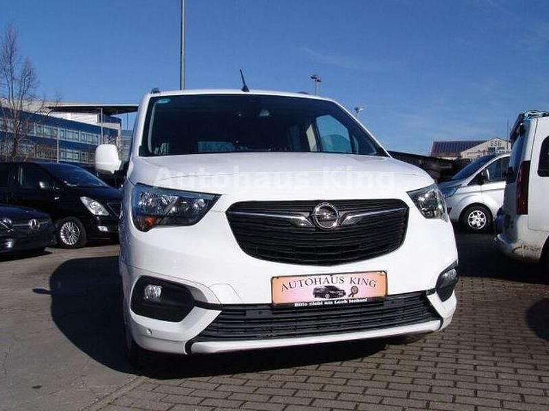 Gebraucht Opel Combo Life Edition 131 PS (96 kW) 2019 White jade Van / Kleinbus