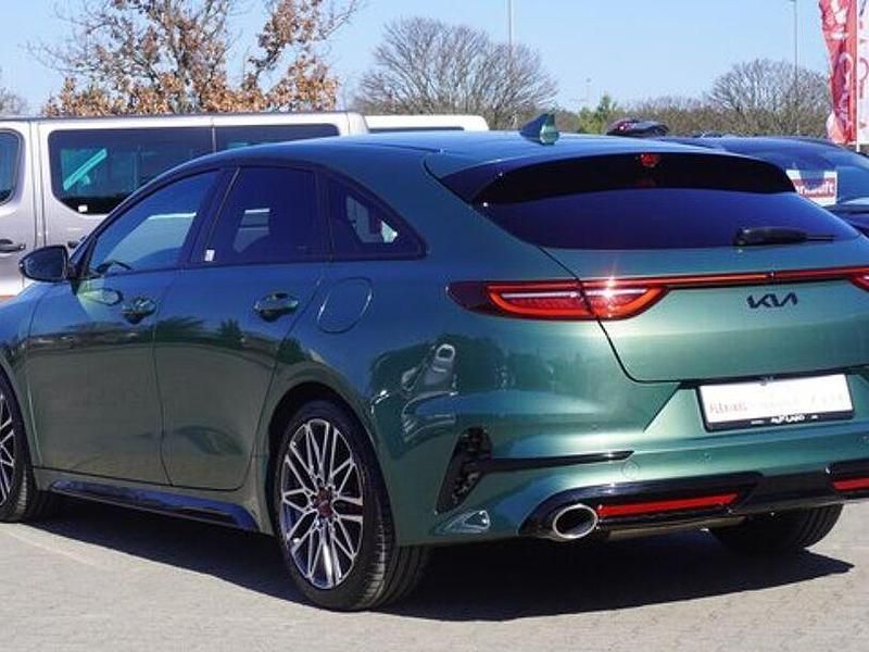 Gebraucht Kia ProCeed GT 204 PS (150 kW) 2022 Experience green metallic Kombi