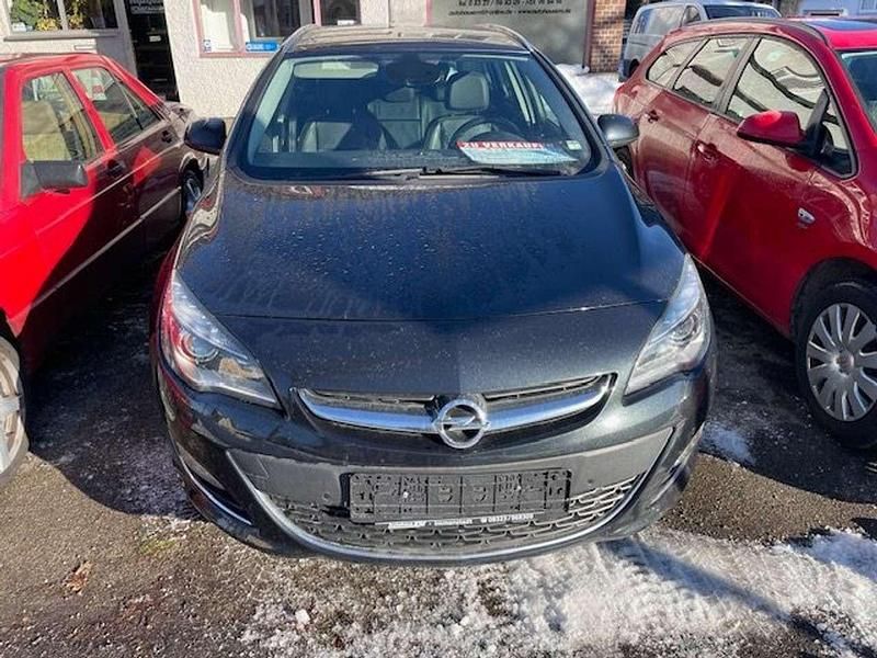 Gebraucht Opel Astra 165 PS (121 kW) 2014 Other Kombi