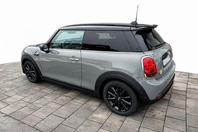Gebraucht Mini Cooper SE Classic 135 kW (184 PS) 2021 Grau Kleinwagen