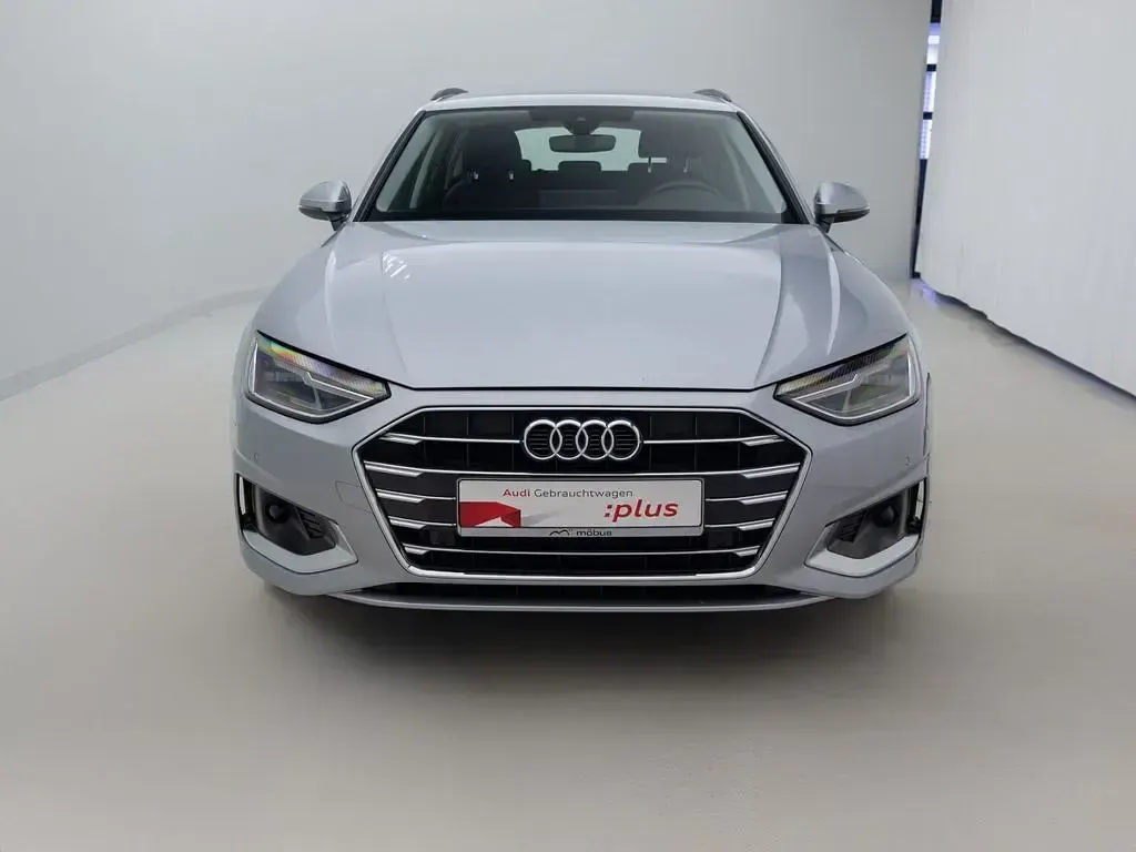 Gebraucht Audi A4 Advanced 163 PS (119 kW) 2023 Florettsilber metallic Kombi