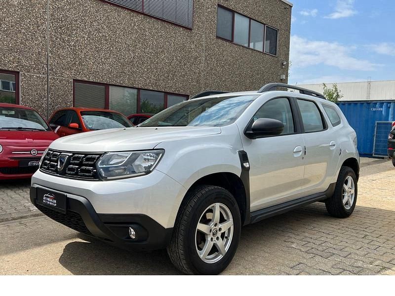Platingrau Gebraucht 2018 Dacia Duster Comfort SUV | 10.395 € (Fairer Preis) - Bild 1/3