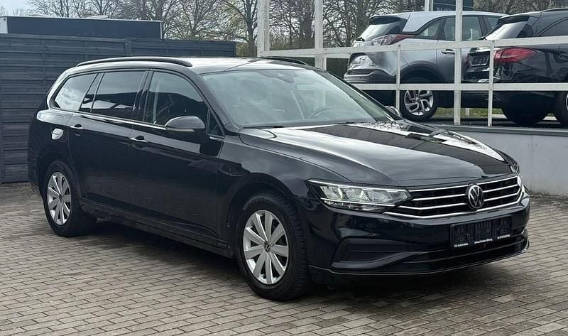 Gebraucht VW Passat 150 PS (110 kW) 2022 Schwarz Kombi