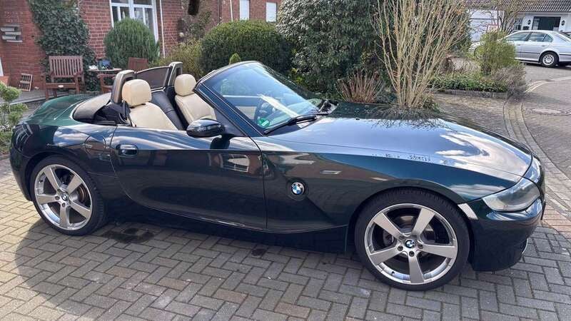 Grün Gebraucht 2006 BMW Z4 Cabrio | 15.950 € (Teuer) - Bild 1/4
