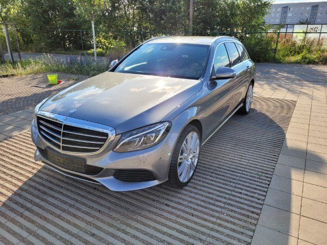 Grau metallic Gebraucht 2014 Mercedes C220 Kombi | 17.500 € (Fairer Preis) - Bild 1/4