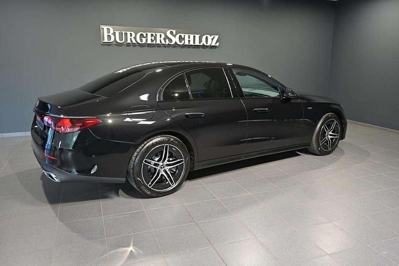 Gebraucht Mercedes E300 AMG 204 PS (150 kW) 2025 Schwarz Limousine