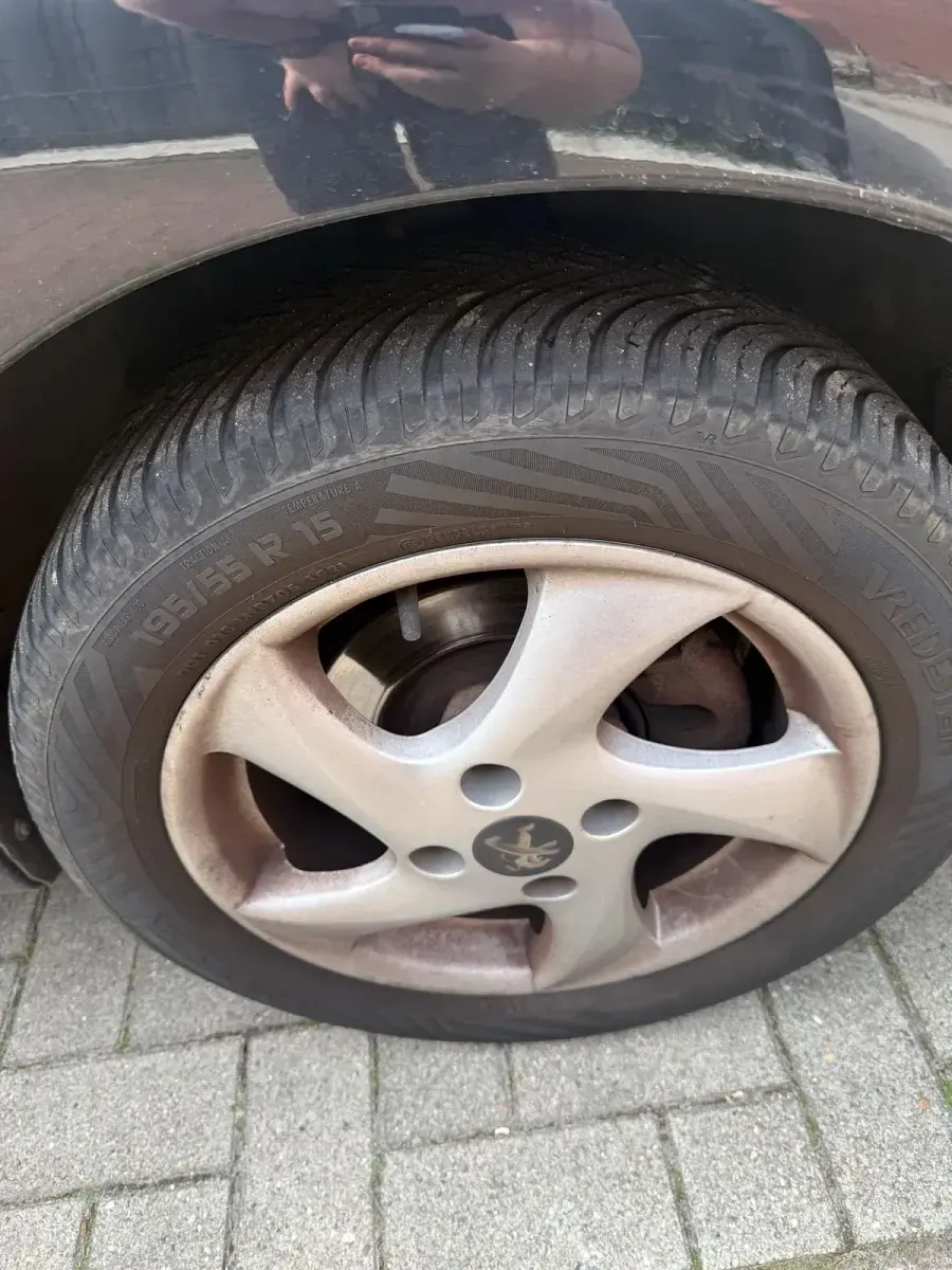 Gebraucht Peugeot 206 60 PS (44 kW) 2003 Schwarz Cabrio