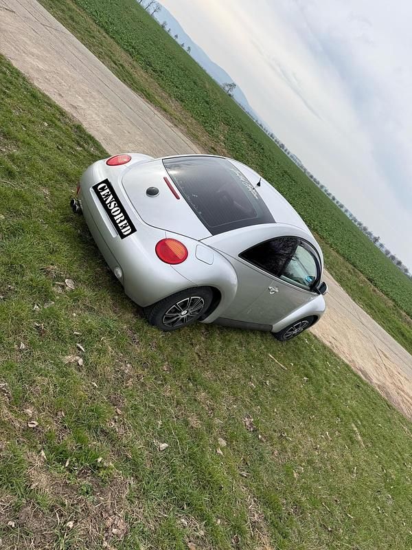 Gebraucht VW New Beetle 116 PS (85 kW) 1999 Silber Kleinwagen