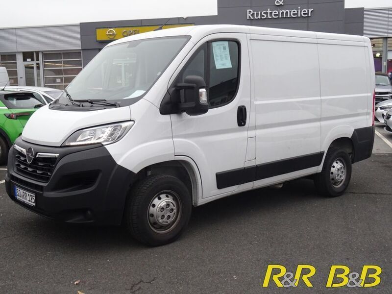 Weiss Gebraucht 2023 Opel Movano Van | 28.750 € (Fairer Preis) - Bild 1/4
