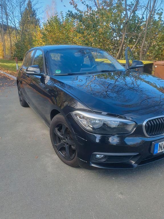 Gebraucht BMW 116 Advantage 109 PS (80 kW) 2017 Schwarz Kleinwagen