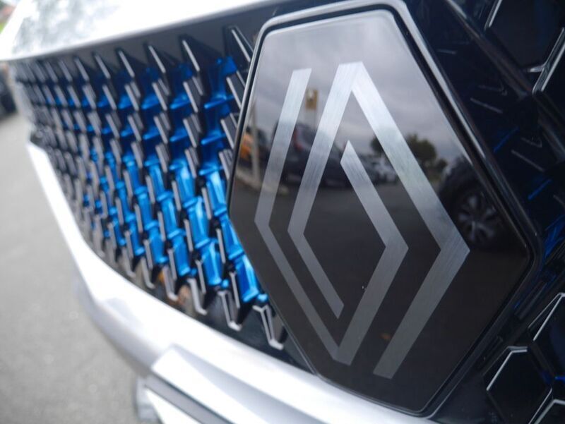 Gebraucht Renault Rafale Esprit Alpine 200 PS (147 kW) 2024 Grau SUV