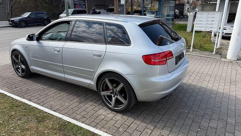 Gebraucht Audi A3 Ambition 140 PS (102 kW) 2011 Silber Kleinwagen