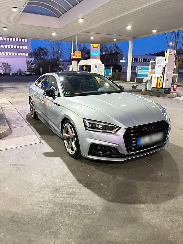 Silber Gebraucht 2017 Audi A5 Sportback S-Line Kleinwagen | 21.000 € (Fairer Preis) - Bild 1/4