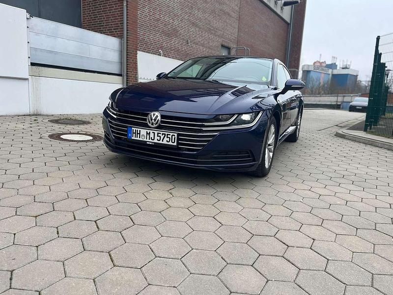 Gebraucht VW Arteon 150 PS (110 kW) 2018 Blau Kleinwagen