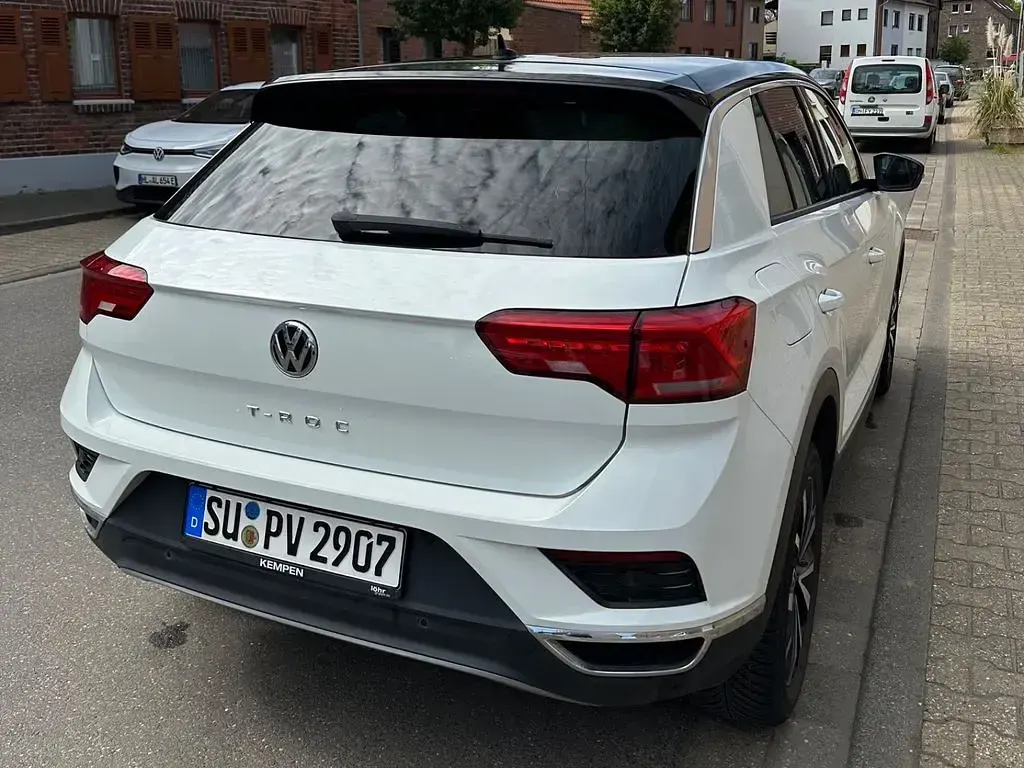 Second-hand VW T-Roc Style 116 CP (85 kW) 2019 Alb SUV