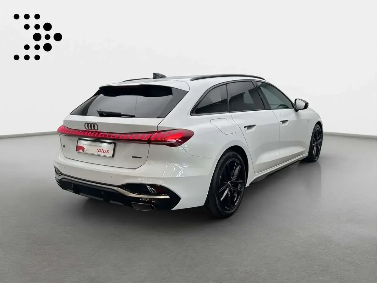 Gebraucht Audi A5 Ambiente 204 PS (150 kW) 2025 Gletscherweiß metallic Kombi