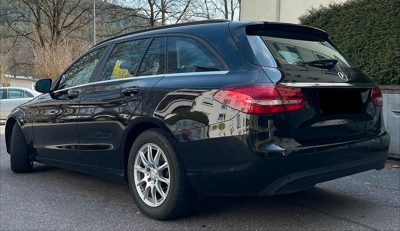 Gebraucht Mercedes C220 170 PS (125 kW) 2017 Schwarz Kombi