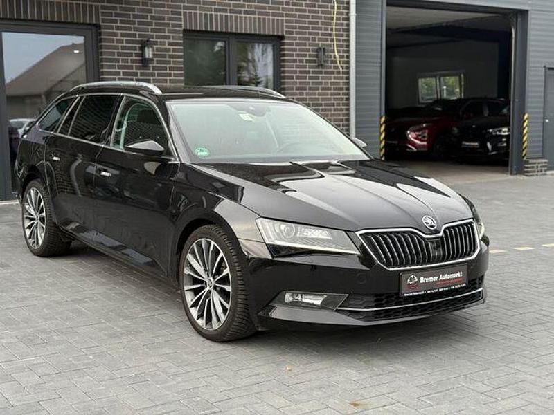 Schwarz Gebraucht 2017 Skoda Superb Style Kombi | 15.790 € (Fairer Preis) - Bild 1/4