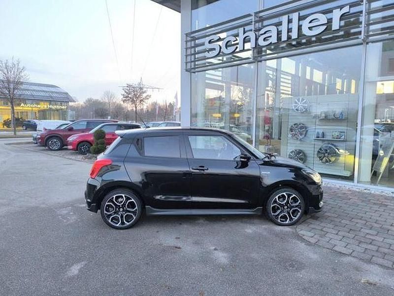 Gebraucht Suzuki Swift Sport 129 PS (94 kW) 2023 Super black pearl metallic Kleinwagen