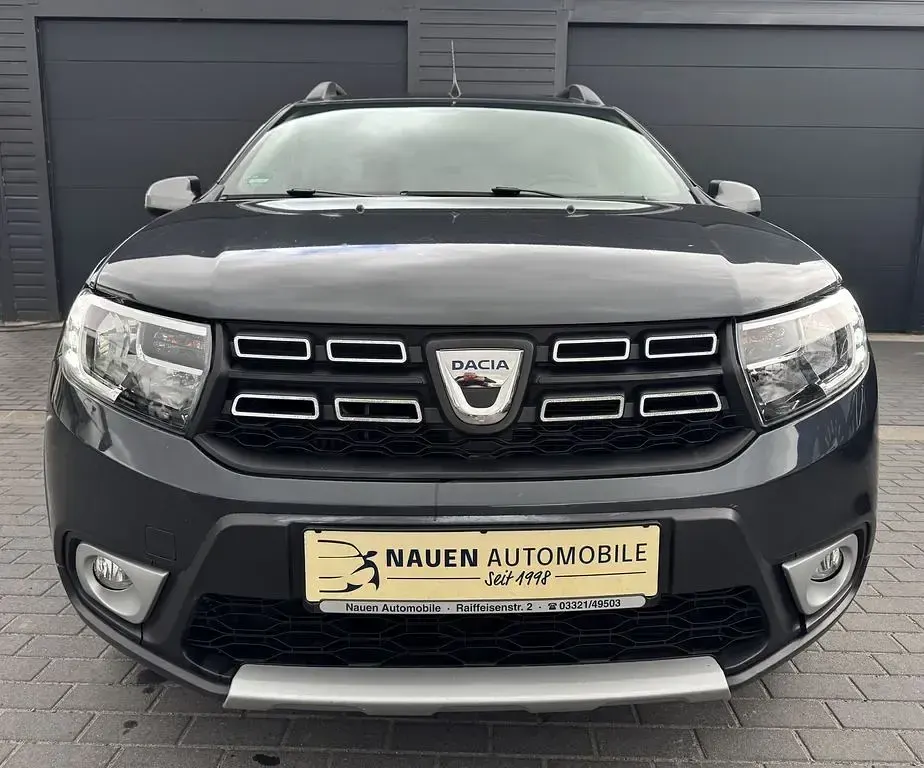 Używany Dacia Logan MCV Stepway 90 KM (66 kW) 2019 Szary Kombi