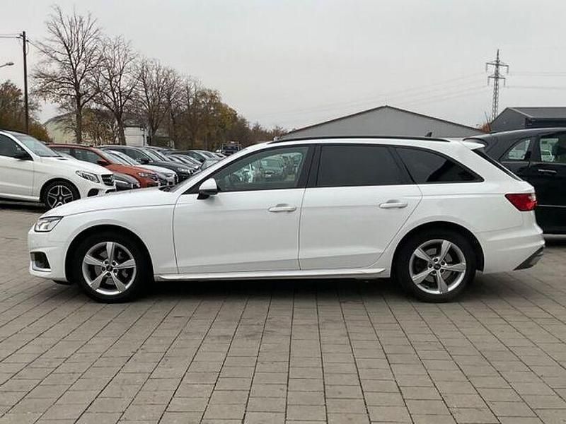 Gebraucht Audi A4 Sport 163 PS (119 kW) 2022 Ibisweiss Kombi