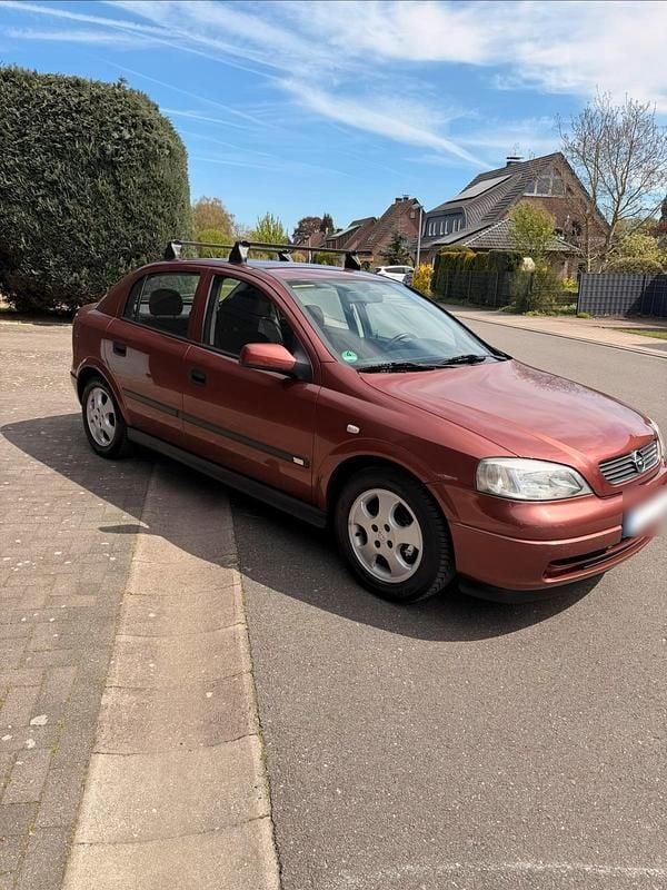 Usata Opel Astra Elegance 84 CV (61 kW) 2001 Rosso Berlina