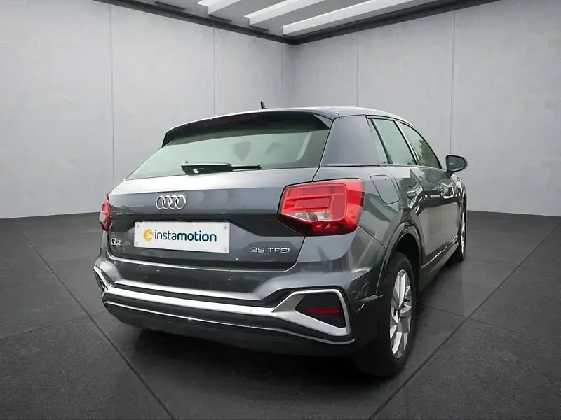 Gebraucht Audi Q2 150 PS (110 kW) 2025 Grau SUV