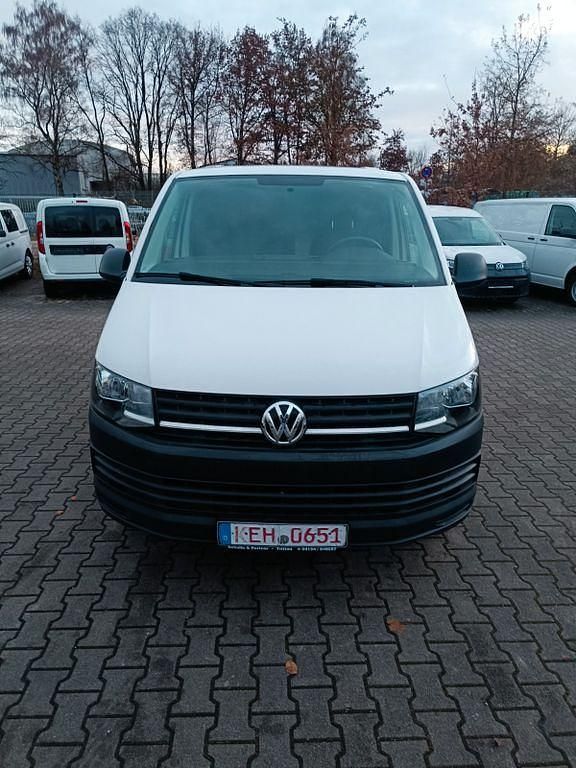 Gebraucht VW Transporter 150 PS (110 kW) 2018 Candyweiss Van