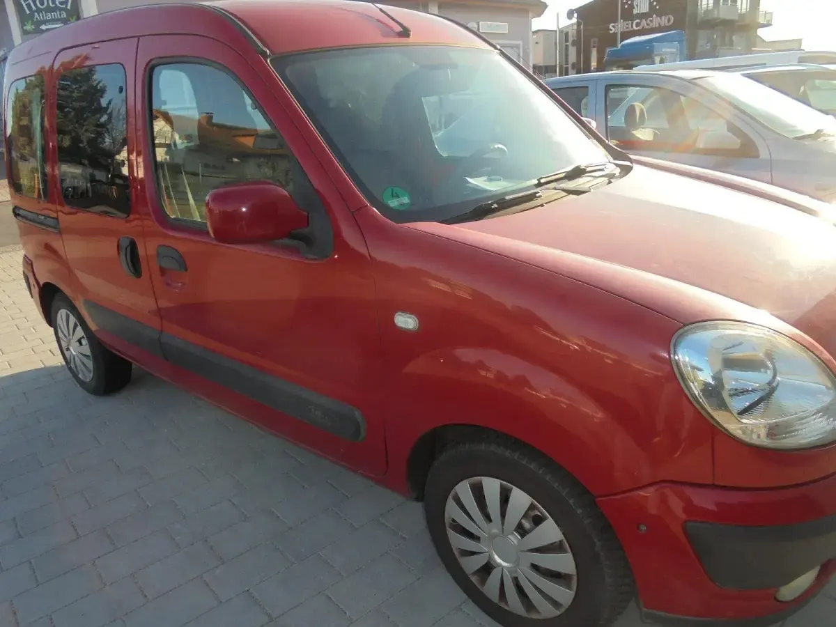 Gebraucht Renault Kangoo Privilege 95 PS (69 kW) 2008 Rot Van / Kleinbus