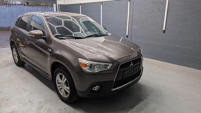 Braun Gebraucht 2012 Mitsubishi ASX Edition SUV | 3.999 € (Guter Preis) - Bild 1/4