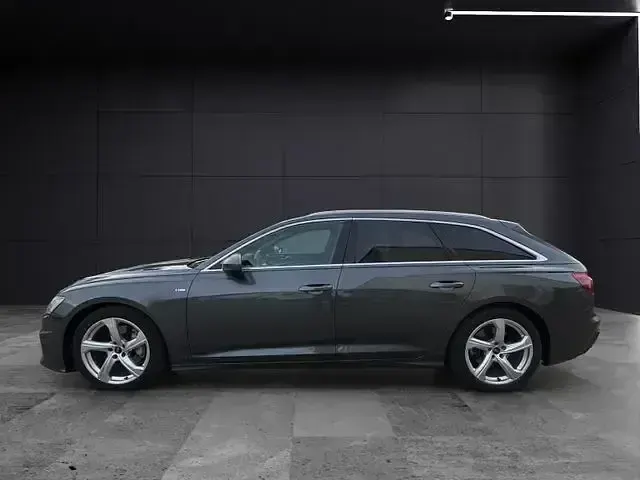 Gebraucht Audi A6 S-Line 286 PS (210 kW) 2023 Daytonagrau perleffekt Kombi