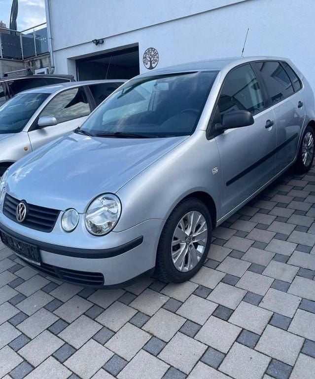 Silber Gebraucht 2004 VW Polo Limousine | 1.490 € (Guter Preis) - Bild 1/4