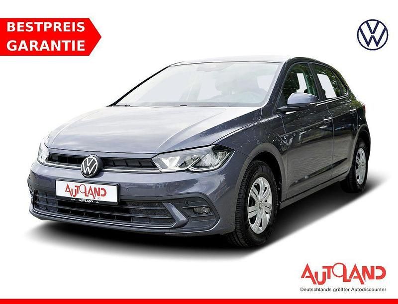Rauchgrau metallic (metallic) Gebraucht 2022 VW Polo Kleinwagen | 17.950 € (Fairer Preis) - Bild 1/4