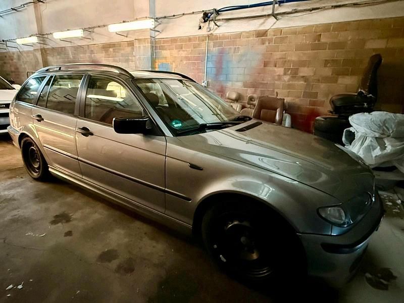 Gebraucht BMW 318 M Sport 143 PS (105 kW) 2004 Silber Kombi