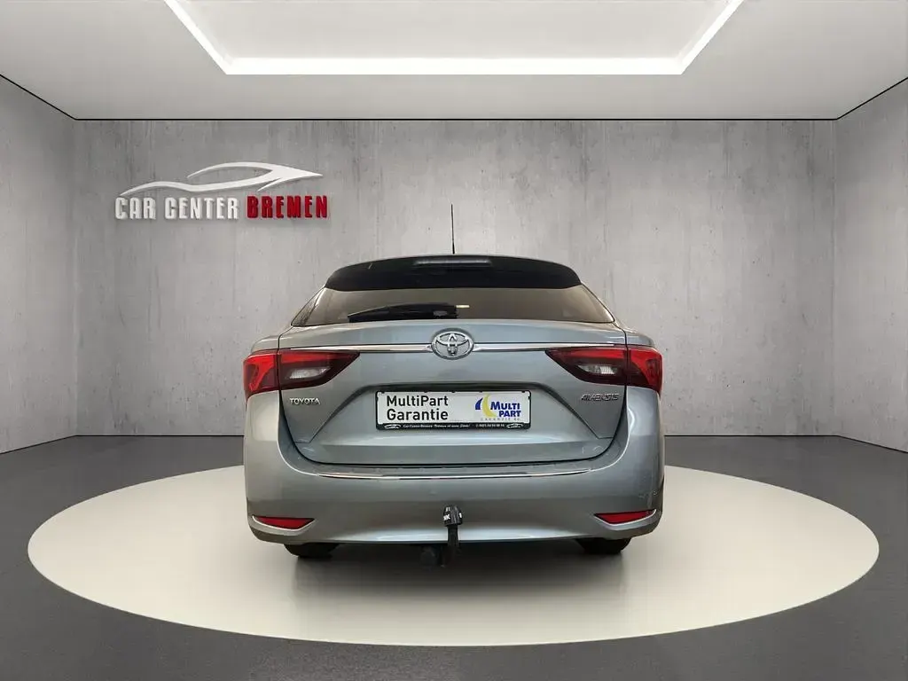 Gebraucht Toyota Avensis Edition-S 143 PS (105 kW) 2016 Grau Kombi