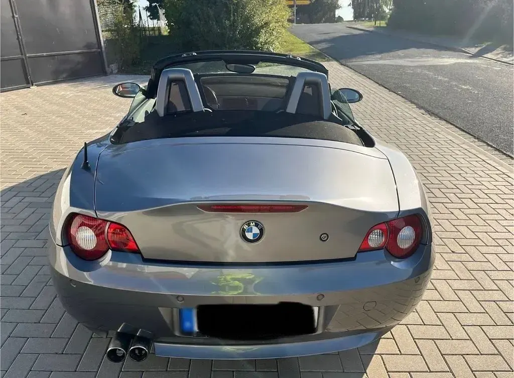 Gebraucht BMW Z4 Sport Line 170 PS (125 kW) 2006 Grau Cabrio