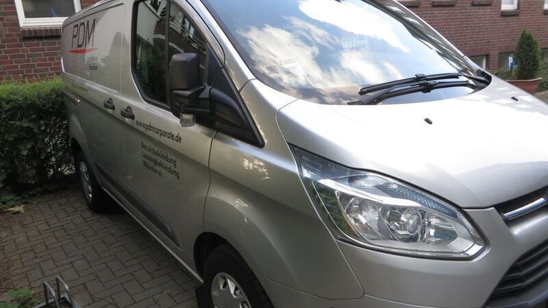 Silber Gebraucht 2015 Ford Transit Custom Van / Kleinbus | 8.600 € - Bild 1/4