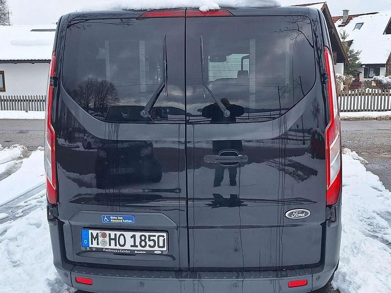Gebraucht Ford Transit 170 PS (125 kW) 2016 Schwarz Van / Kleinbus