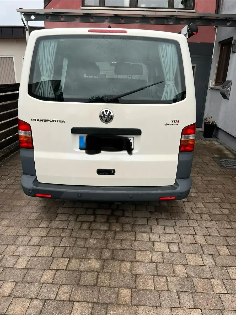 Gebraucht VW Multivan 131 PS (96 kW) 2008 Weiß Van / Kleinbus