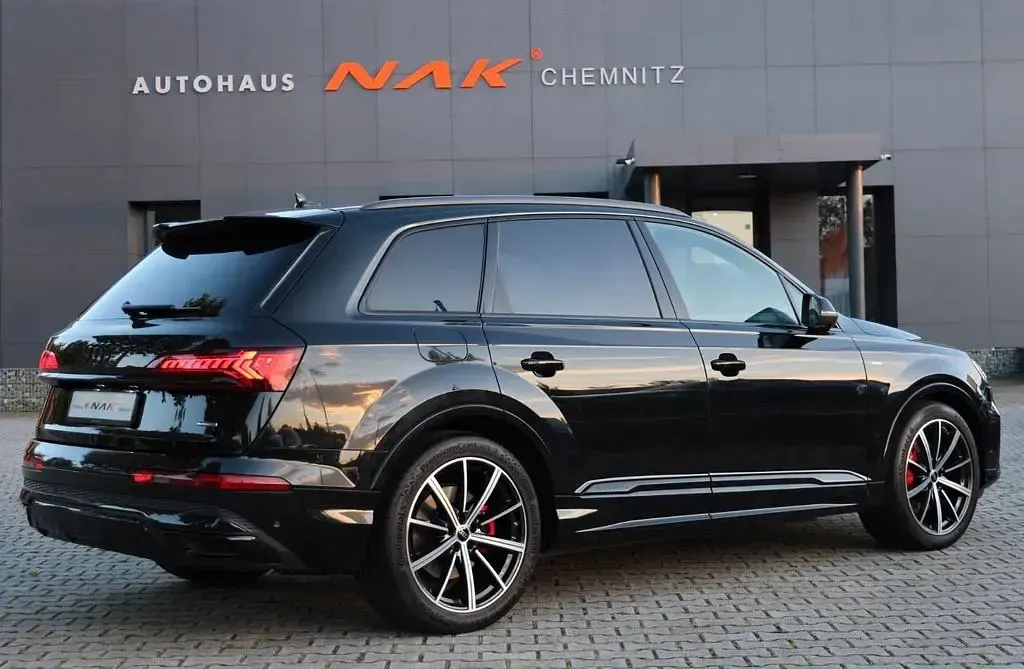 Gebraucht Audi Q7 Competition 286 PS (210 kW) 2023 Schwarz SUV