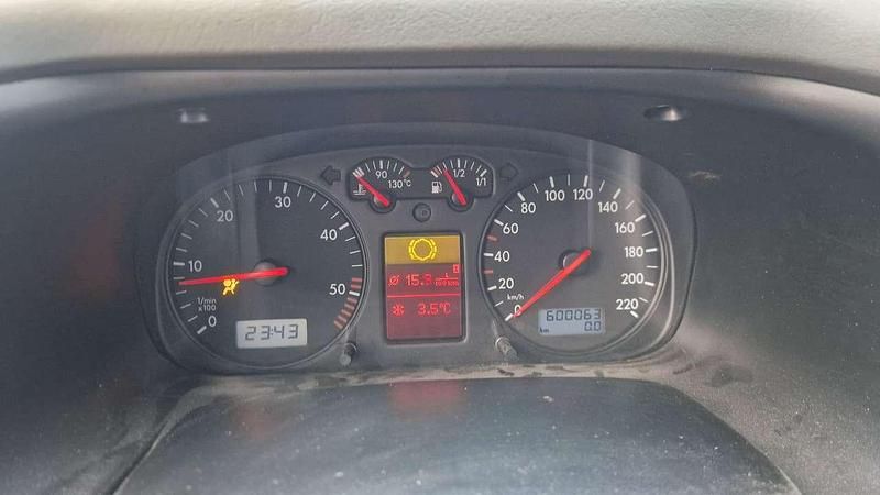 Usado VW T4 Edition 151 HP (111 kW) 2003 Azul Van
