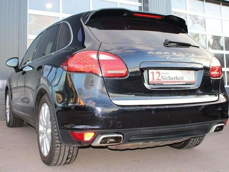 Second-hand Porsche Cayenne 239 CP (175 kW) 2010 Negru SUV