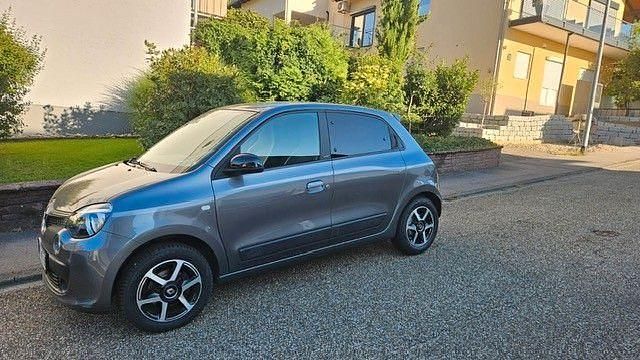 Grau Gebraucht 2018 Renault Twingo LIMITED Kleinwagen | 7.200 € (Superpreis) - Bild 1/4
