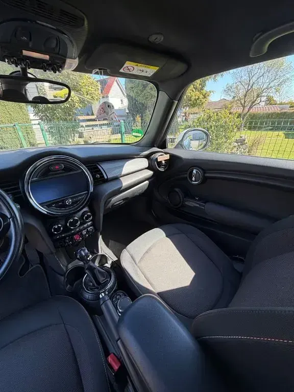 Używany Mini Cooper 136 KM (100 kW) 2016 Niebieski Hatchback