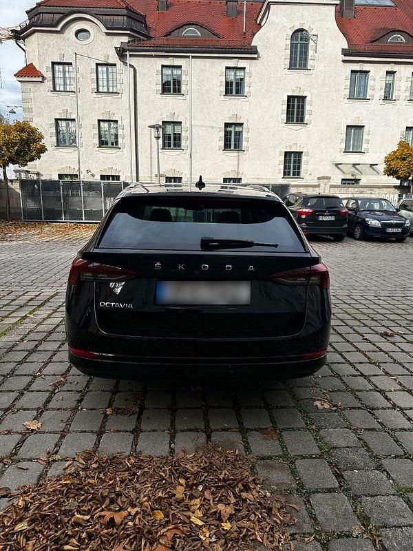 Gebraucht Skoda Octavia First Edition 150 PS (110 kW) 2020 Schwarz Kombi