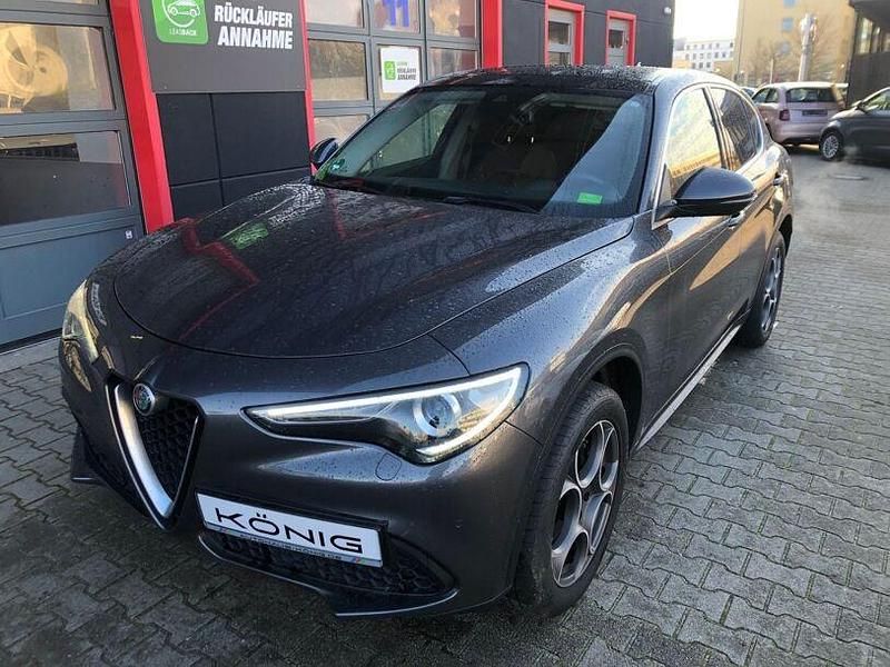 Grigio vesuvio Gebraucht 2020 Alfa Romeo Stelvio Super SUV | 25.990 € (Superpreis) - Bild 1/4