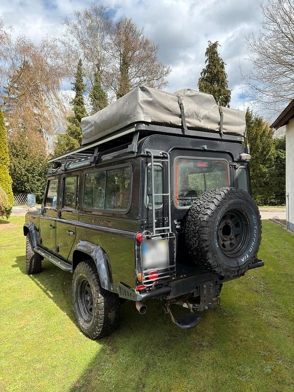Gebraucht Land Rover Defender 122 PS (89 kW) 2010 Schwarz SUV