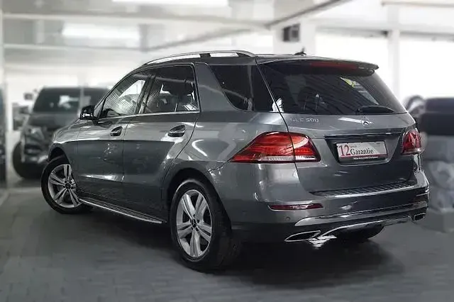 Gebraucht Mercedes GLE500 456 PS (335 kW) 2018 Grau SUV
